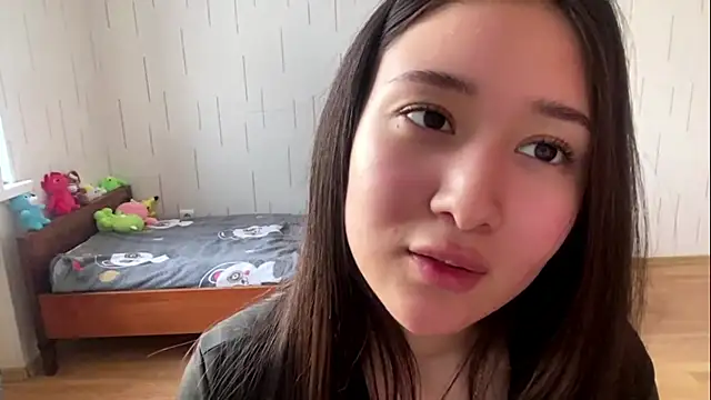 Chat XXX en directo de YourMiIa