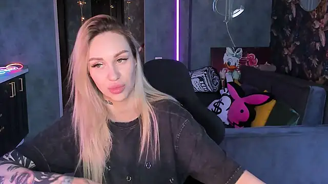 Blckmirrorr's Live XXX Chat