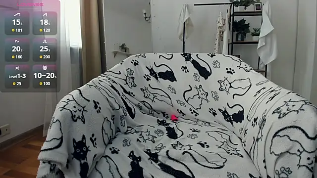 FaaBinaa: διαδικτυακό σόου στην κάμερα