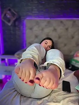 Онлайн чат XXX Megaan__More