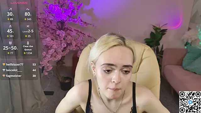 Bambi_Bloom Adlı Modelin Canlı XXX Sohbeti