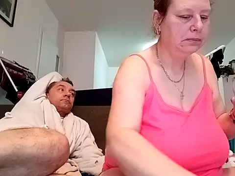 Jahudka47's Live XXX Chat