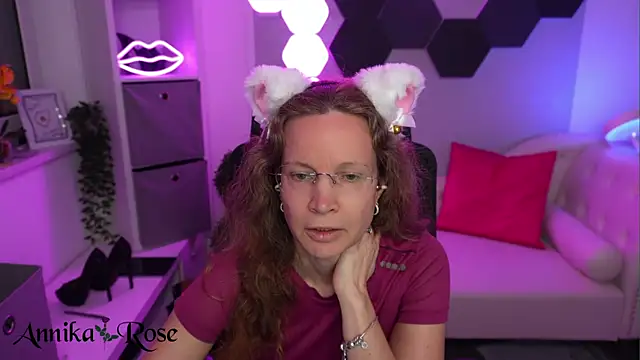 Chatroom XXX en direct de AnnikaRose