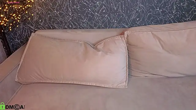 Crystal-Lace's Live XXX Chat