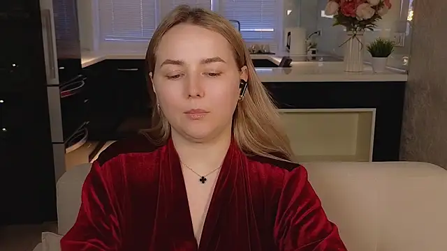 Mira_Mermayd's Live XXX Chat