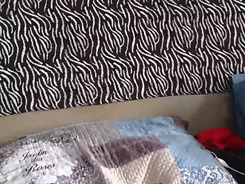 crazypervet Adlı Modelin Canlı XXX Sohbeti