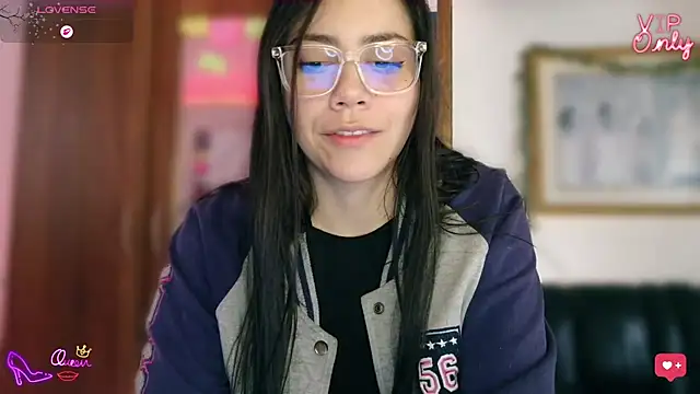 LauGrayJ's Live XXX Chat