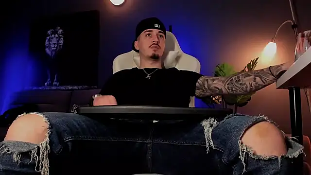 uptomatty's Live XXX Chat