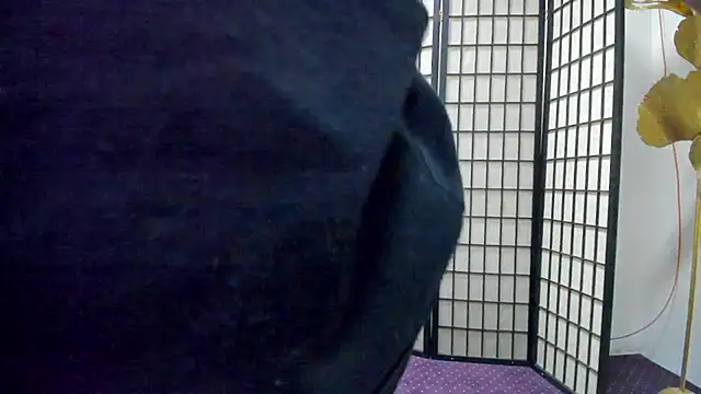 AishaRouhi's Live XXX Chat