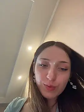 DollyTall Show in webcam