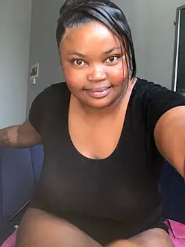 Chat +18 de Curveysinaa ao vivo