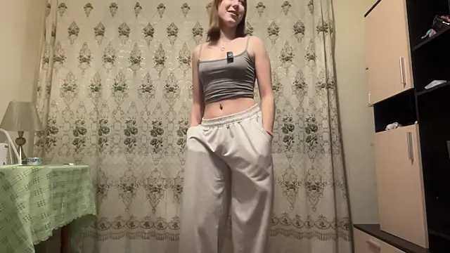 AquilineOrites' Live XXX Chat