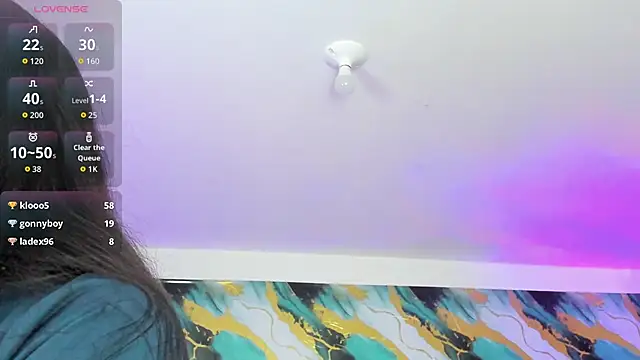 Chat +18 de IsaDiiaz ao vivo