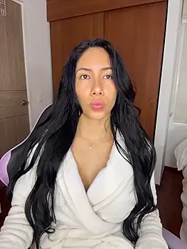 ArianaReynoldss' Live XXX Chat