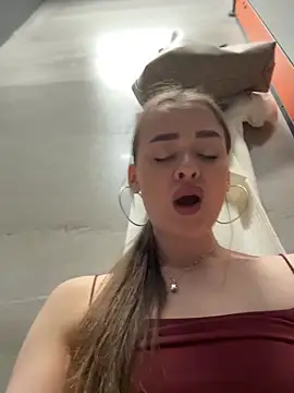 KristiRich's Live XXX Chat