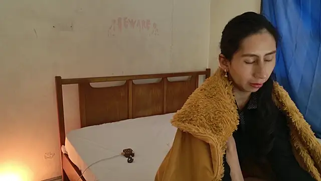 MoonLipsON-'s Live XXX Chat