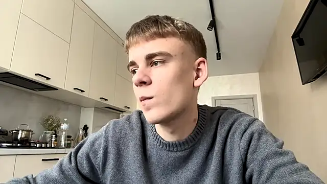 SoloFuryn Live XXX chat