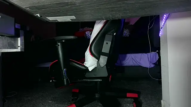 Dick_and_muscles Webcam-Show