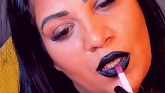 AmyCubes' Live XXX Chat