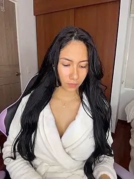 ArianaReynoldss' Live XXX Chat