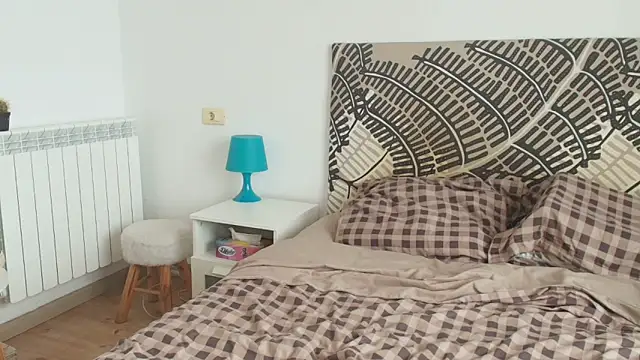 IreneBlue_'s Live XXX Chat