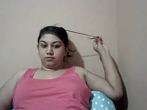 bellachow10 即時 XXX 聊天