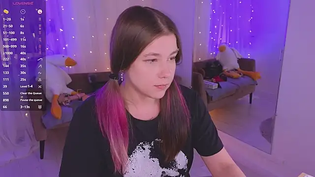 Mira_Falls: онлайн-секс-чат