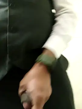 SADDLECOCK élő XXX-chatje