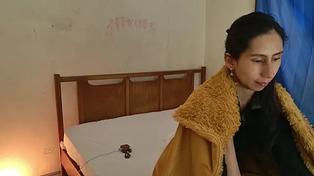 MoonLipsON-'s Live XXX Chat