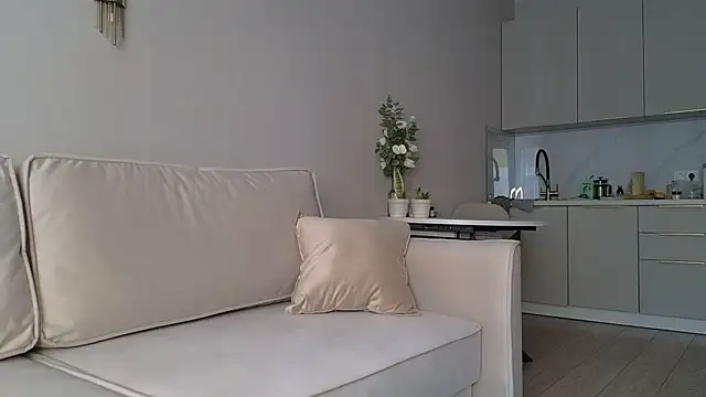 دردشة you_desire الجنسية المباشرة