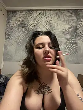 LinaSherman Adlı Modelin Canlı XXX Sohbeti