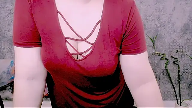 Djullia élő XXX-chatje