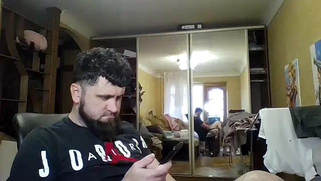 StasConnor 即時 XXX 聊天