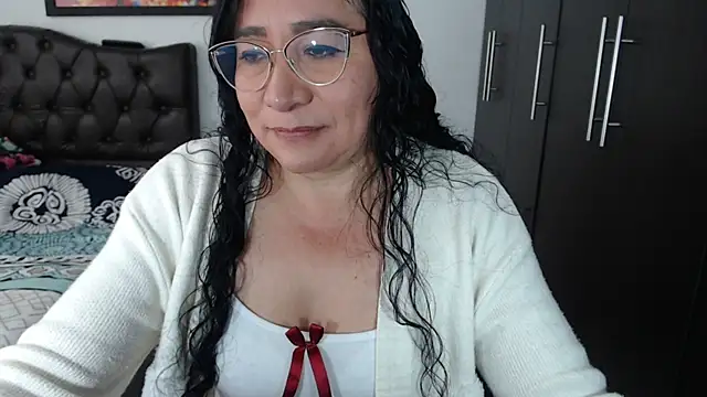 Grace_mature_milfのライブXXXチャット