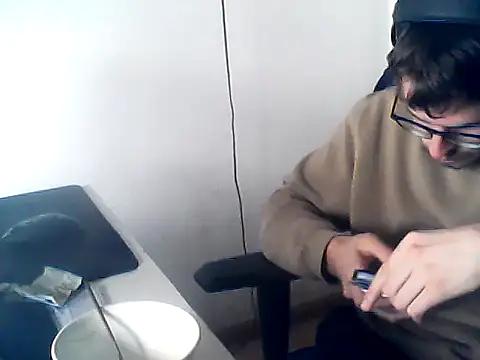 DesertedMonoxide webkamerás műsora