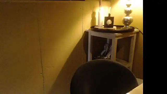 cloe85nlのライブXXXチャット