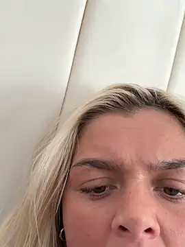 Irish_BarbieMilfxn Webbikameraesitys