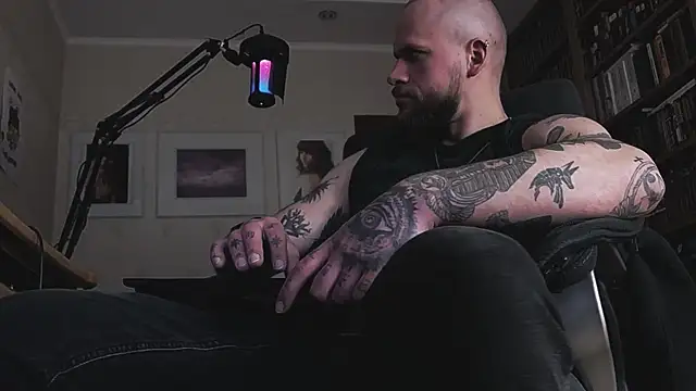 Czat XXX na żywo – FindomJason