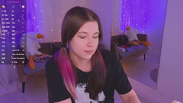 Mira_Falls: онлайн-секс-чат