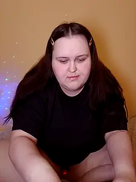 Masha_meow Adlı Modelin Canlı XXX Sohbeti