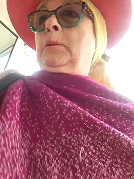 Hot-Muci's Webcam Show