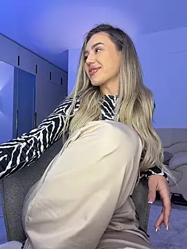 BarbieDoll13 Webcam show