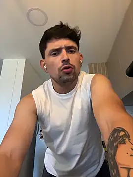 TroyeSavage Webcam Show