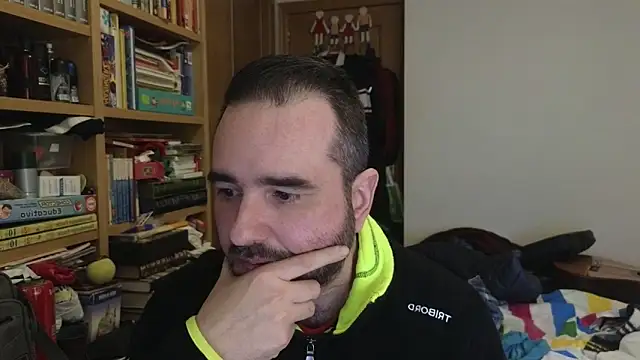 curiosillo83's Webcam Show