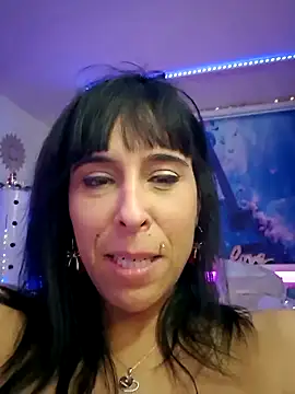 Chatroom XXX en direct de misscectito13