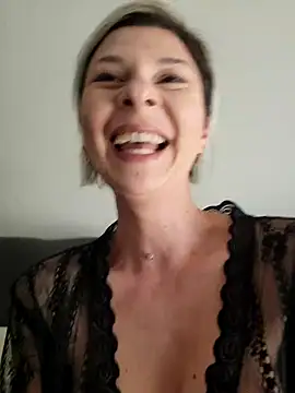 Živý XXX chat Raluca_Fr