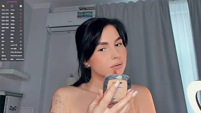 Chat +18 de FeliciaKogen ao vivo