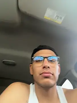 StrokingDaddy4 live XXX chat