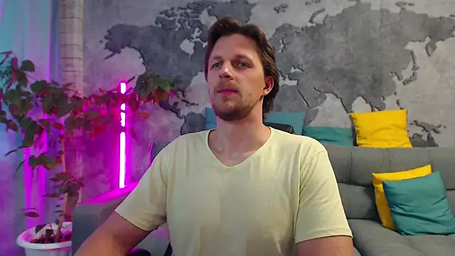 VikingChrisss: διαδικτυακό σόου στην κάμερα