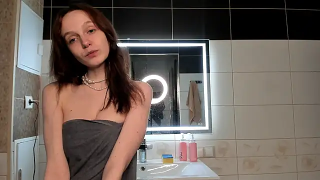 Chat +18 de JoselynNeave ao vivo